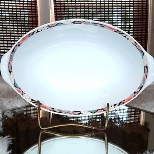 LYNNS Fine China Vintage Vegetable Bowl Kinda Rare‎